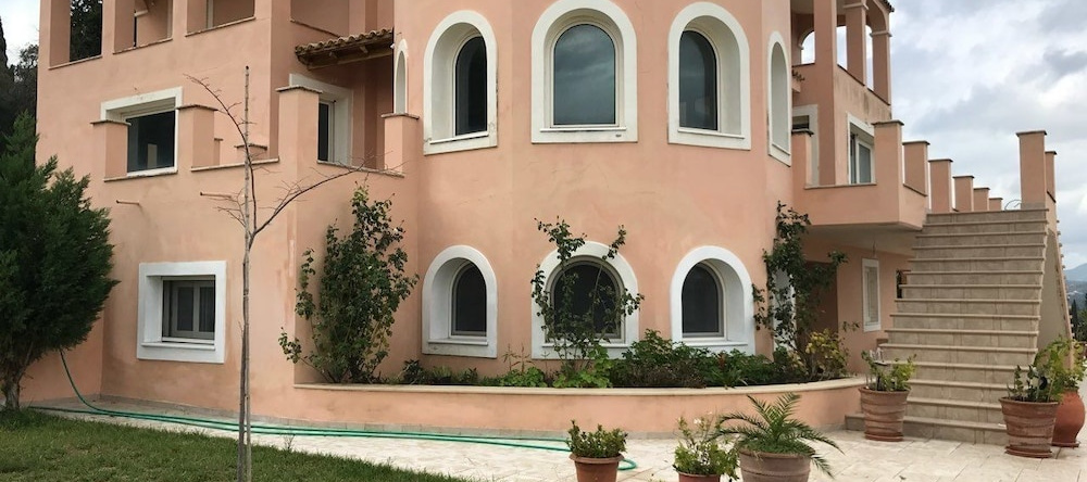 Luxury Villa in Corfu, 阿利克斯波塔穆 — 照片 1