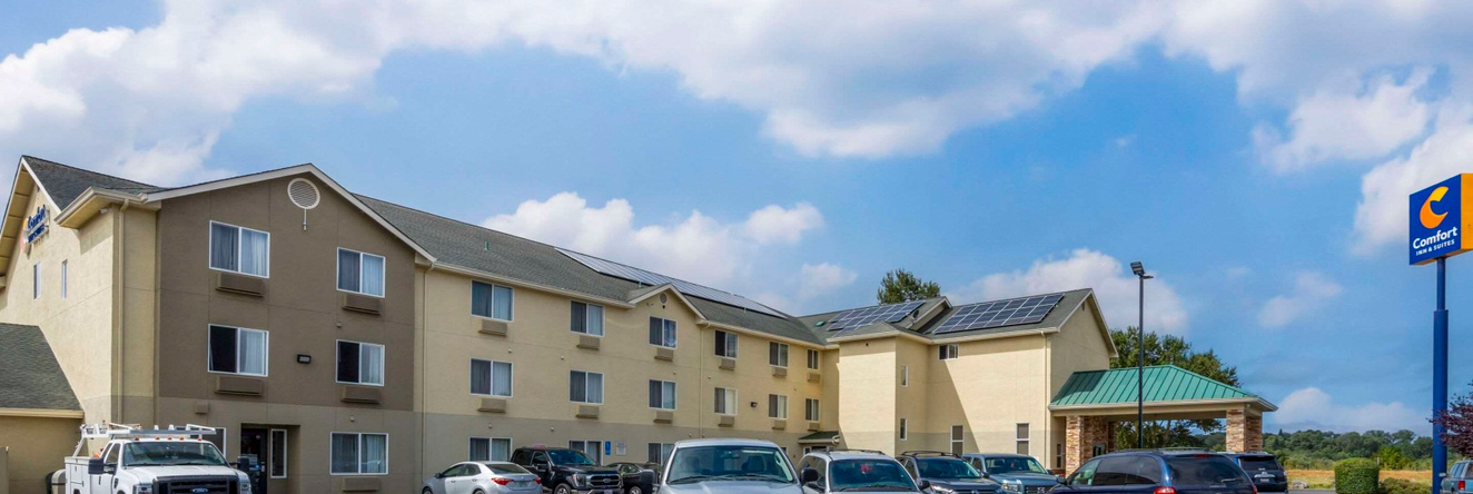 Comfort Inn & Suites Redwood Country, Фортура — фото 1