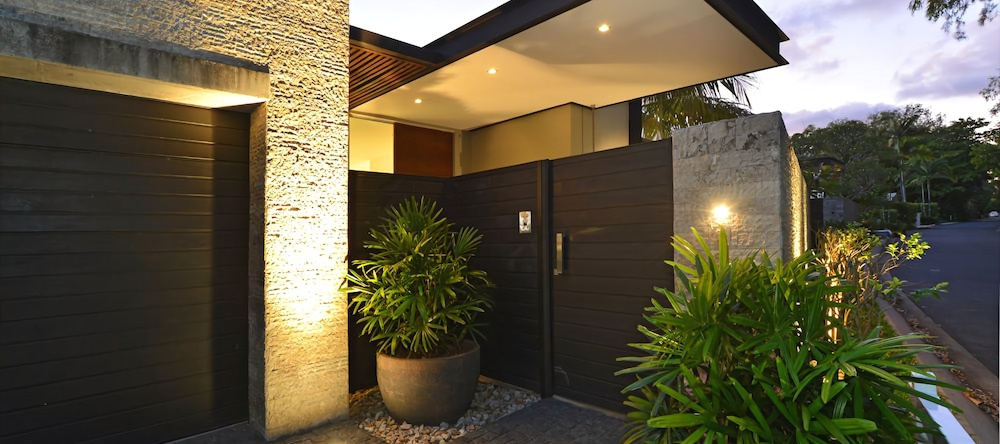61 Murphy Street, Port Douglas — photo 1