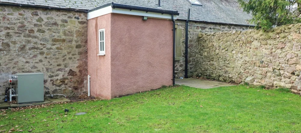 8 Barney Mains Cottage, Haddington — photo 1