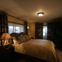 Beachfront at Vesuvius, Salt Spring Island — photo 5