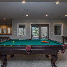 Woodland Chalet 8 Bedroom House, 麦克亨利 — 照片 5