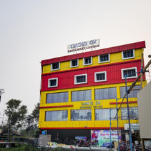 OYO 63448 Oasis Hotel, 帕尼哈蒂 — 照片 2