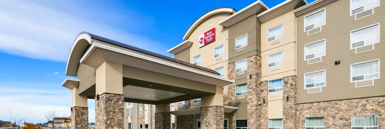 Best Western Plus Okotoks Inn & Suites, Окотокс — фото 1