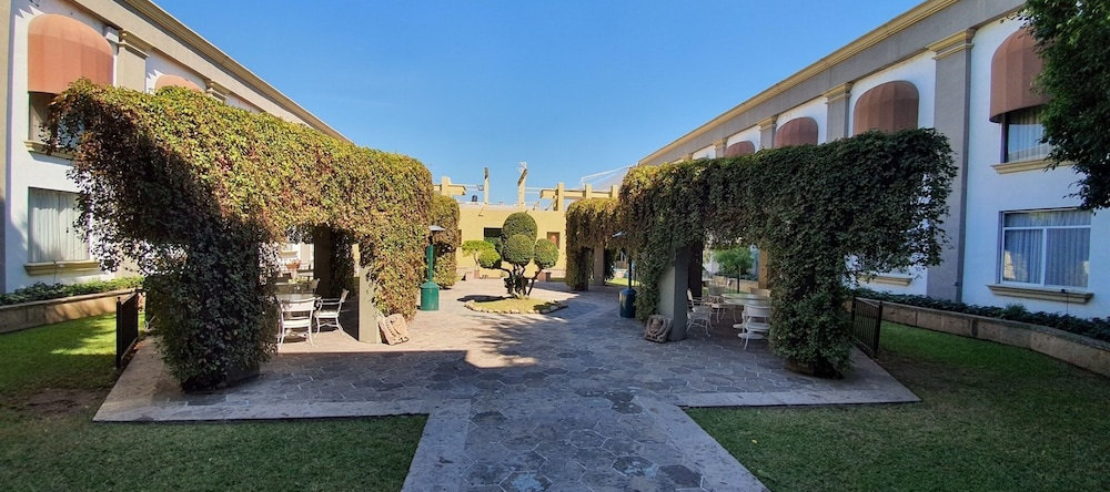 Ne Hotel Nueva Estancia, 莱昂 — 照片 1