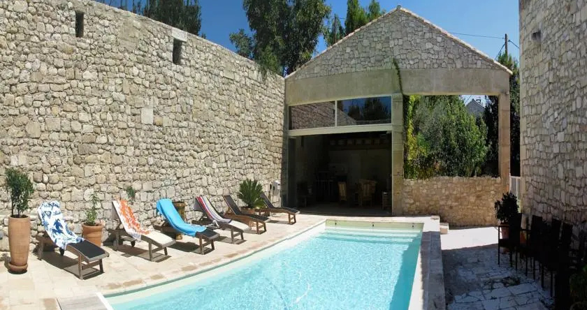 Saint Remy Provence Villa, Saint-Etienne-du-Gres — photo 1