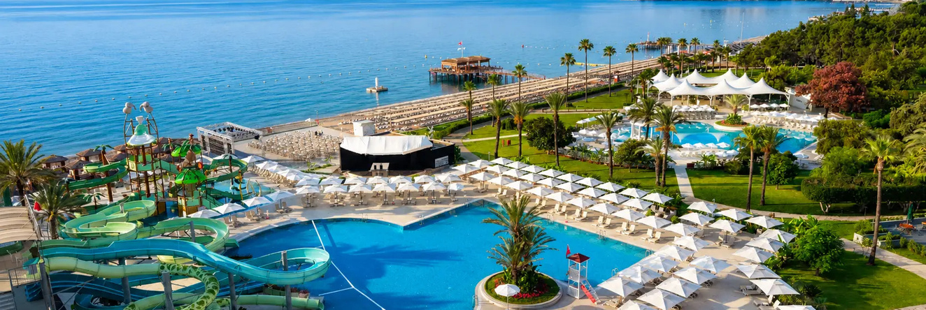 Mirage Park Resort Hotel, 格伊尼克 — 照片 1