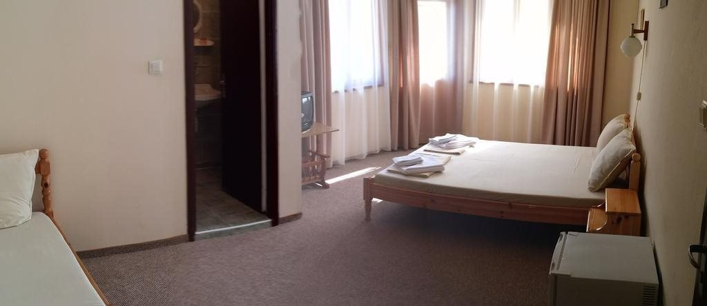 ATM Ahtopol Hotel, 阿赫托波尔 — 照片 1
