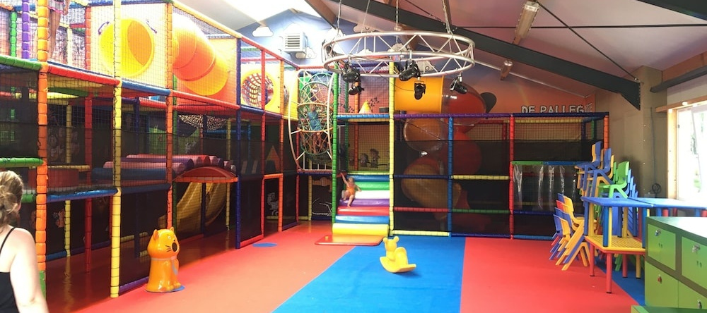 Holiday Chalets Mariënberg Hardenberg, 马林贝格 — 照片 1