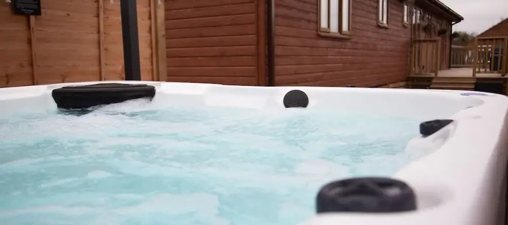 Stunning 3 Bedroom Lodge With Hot Tub In York, Бармби-Мур — фото 1