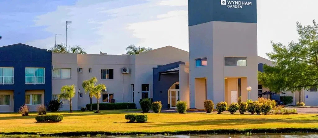 Howard Johnson Inn Campana, 坎帕尼亚 — 照片 1