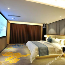 Yincheng Holiday  Hotel, 驻马店 — 照片 3