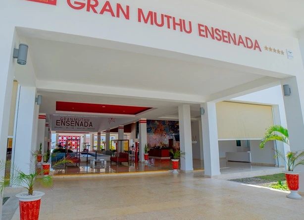 Gran Muthu Ensenada, Рафаэль Фрейре — фото 1