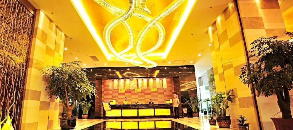 Dingyi Grand Hotel, 昆明 — 照片 1