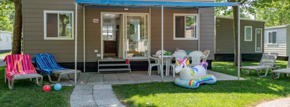 Camping Village San Francesco, 代森扎诺-德尔加达 — 照片 1