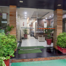 Collection O Shantivan Bus Terminal Formerly Hotel Suhagan Heights, 阿布山 — 照片 3