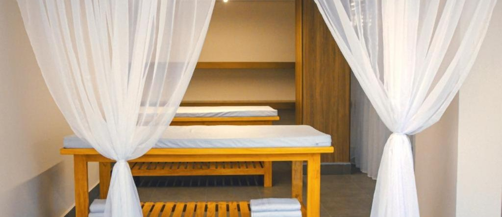 Evian Thermas Hotel Incrível no Centro de Caldas Novas com Águas Termais e Ingressos com Valores Exclusivos no Hot Park, Lagoa Termas, Náutico e WaterPark, Caldas Novas — photo 1