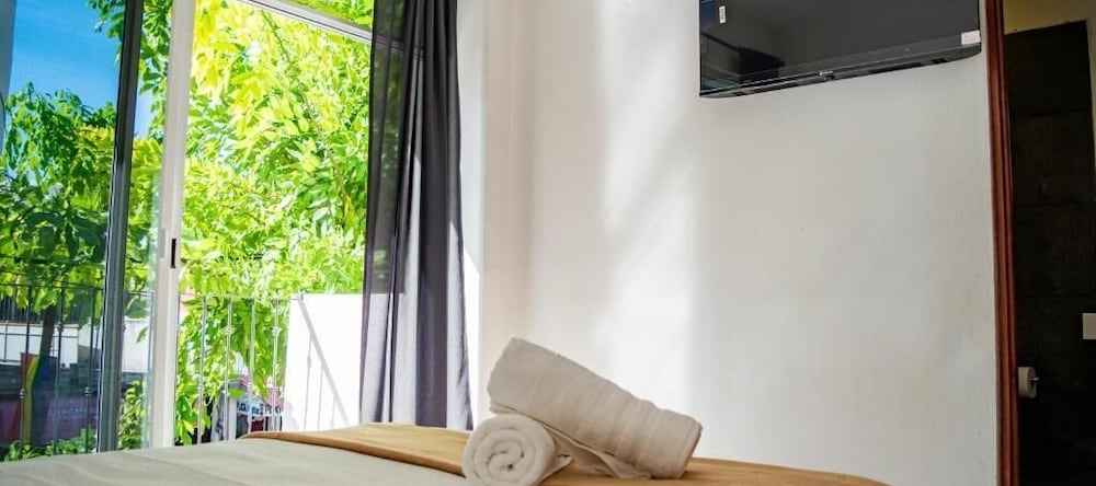 Hotel Catedral Jojutla, 霍胡特拉 — 照片 1