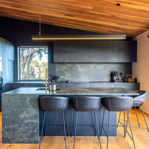 Kaitiaki Lodge - Pool & hot tub, Onetangi — photo 5