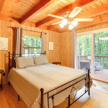 1 Mi to Lake, Golf & Ski Access: The Hideout Home!, Hamlin — photo 4