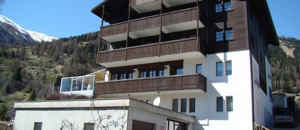 Hotel Weisshorn, 雷金根-格卢林根 — 照片 1