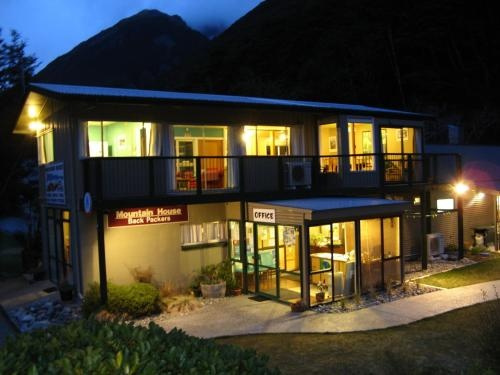 Mountain House, 亚瑟通道 — 照片 1