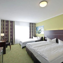 Aigner, 奥托布伦 — 照片 2