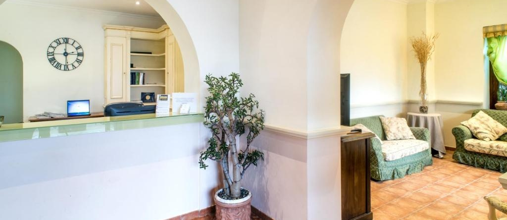 Villa Degli Angeli, 冈多菲堡 — 照片 1