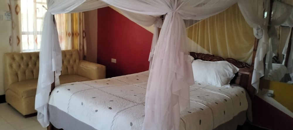 Bimoss Beach Resort & Campsite, Mbita — photo 1