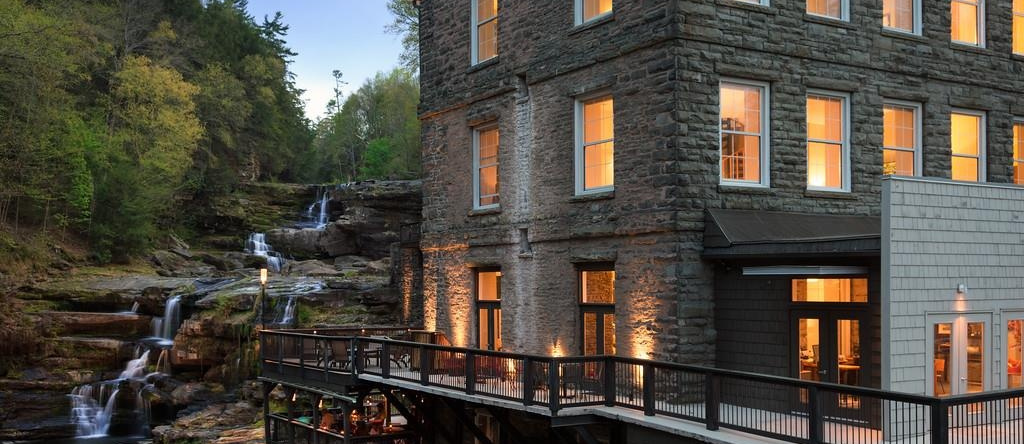 Ledges Hotel, Hawley — photo 1