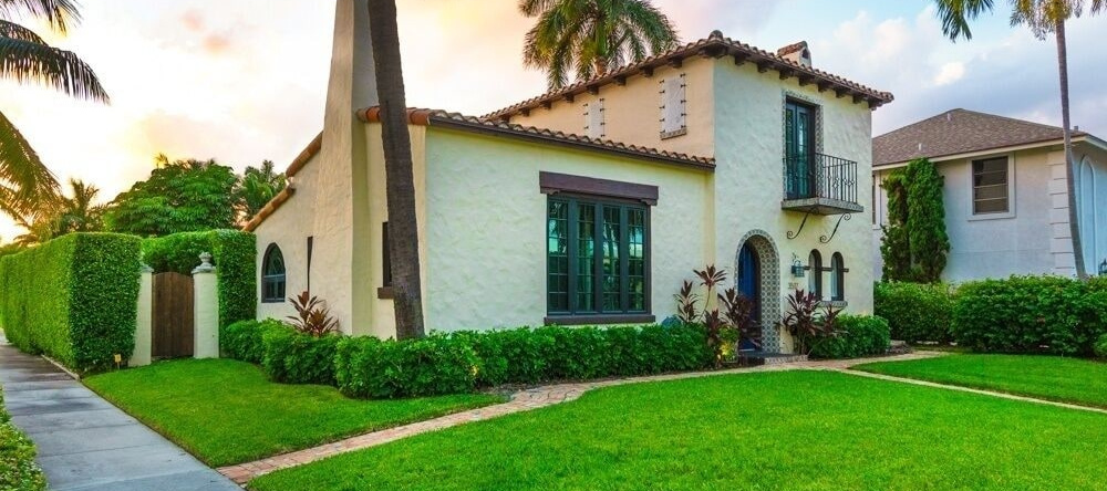 New Listing! Enchanting Spanish-style 4 Bedroom Home, West Palm Beach — photo 1