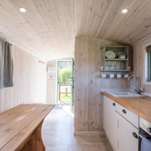 Honeysuckle Farm Hut 2 - Suffolk Farm Holidays Air Manage Suffolk, Бедфилд — фото 5