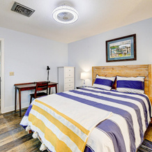 Sleek Golf-front Condo With a Washer/dryer, Deck, & Central AC - dog Friendly, 圣西蒙斯岛 — 照片 3
