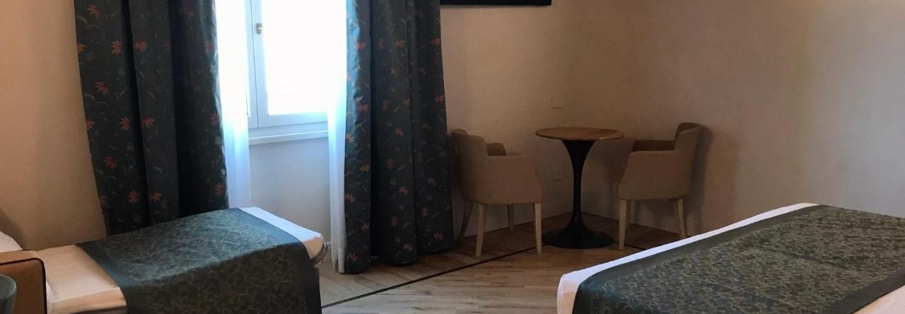 Ca' Uberti Palace Hotel , Mantegna Hotels, Mantova — photo 1