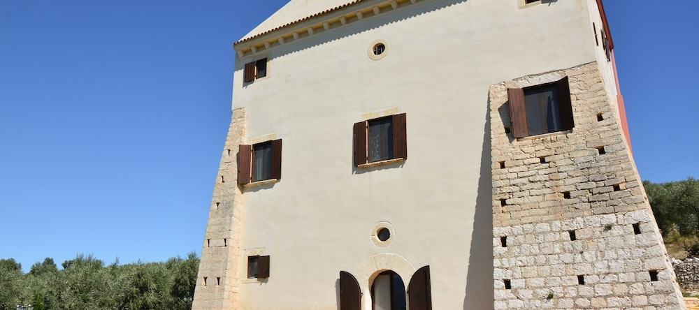 Torre Bruno, 卡尔皮诺 — 照片 1