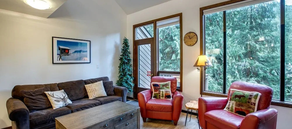 Mt Baker Lodging Condo 06 - Sleeps 5, Glacier — photo 1
