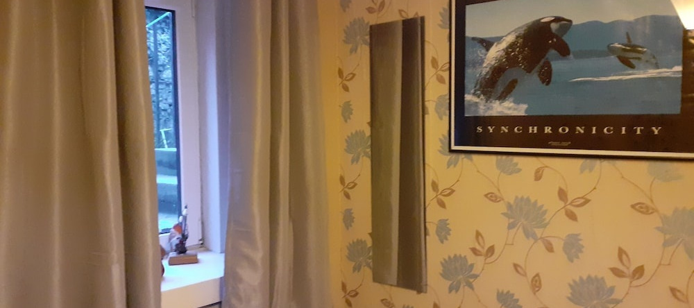 2 Bed Apartment 2 Mins Walk Away From the Beach!, 蒙特罗斯 — 照片 1