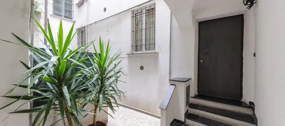 Flat 2 Bedrooms 2 Bathrooms - Genoa, Генуя — фото 1