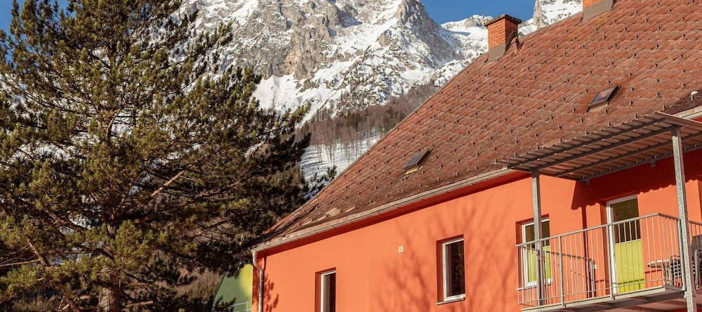 Lush Apartment in Styria With Infrared Sauna, 艾森埃尔茨 — 照片 1