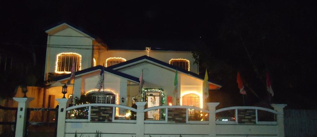 Donsol Aguluz Homestay, Донсоль — фото 1
