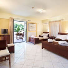 Belle View Hotel, Maganos — photo 2