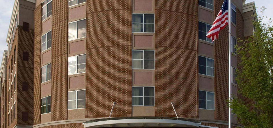 Residence Inn Fairfax City, Фэрфакс — фото 1
