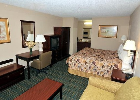 Quality Inn Grenada, Гренада — фото 1