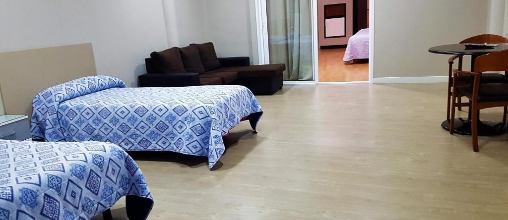 Hotel Holiday, 尼格兰 — 照片 1