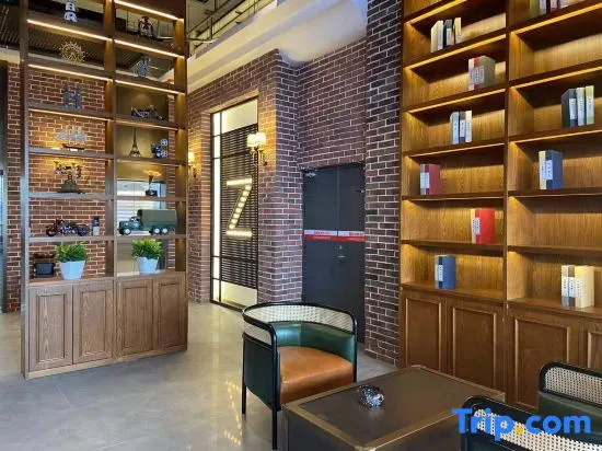 Zhuoyue Hotel (Tacheng Zhuoyue Parkson Shopping Park), 塔城 — 照片 1