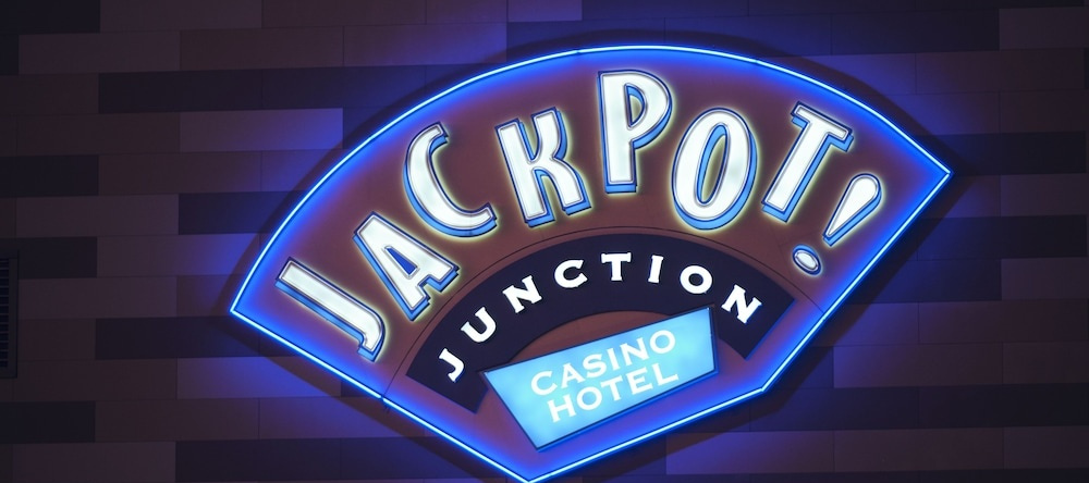 Jackpot Junction Casino Hotel, 雷德伍德福尔斯 — 照片 1