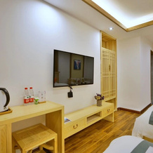 Yueju Wenlv · Yuexijiang Boutique Holiday Hotel (Leishan Xijiang Qianhu Miaozhai), Qiandongnan — photo 2