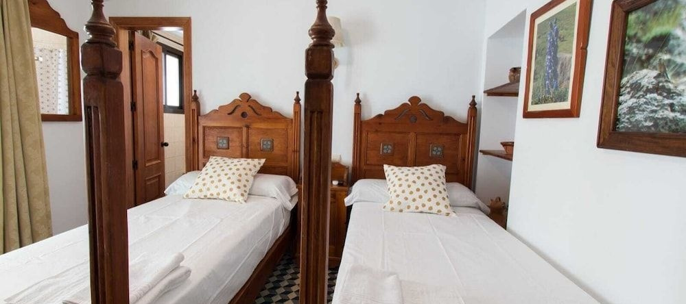 Hostal la Plaza Tolox, 托洛克斯 — 照片 1