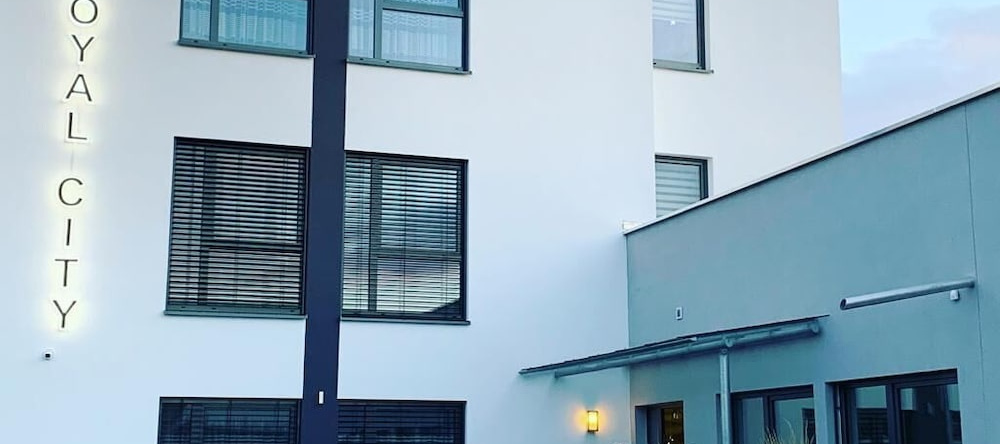 Royal City Apartments, 梅青根 — 照片 1