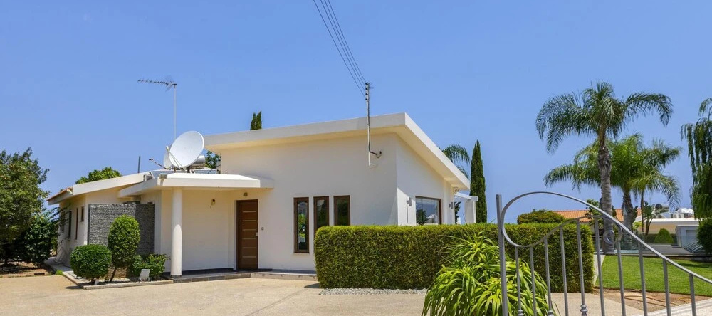 Protaras Villa Oscar Domain 4A, Паралимни — фото 1